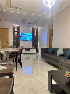 Modern & Cozy Apartment Quiet Residence Wi-Fi - 2
