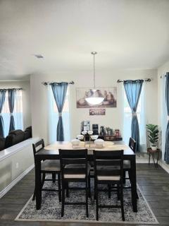 Ligero Place Entire four bedrooms home - 3