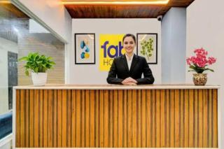 FabHotel Deaveera Grand - 8