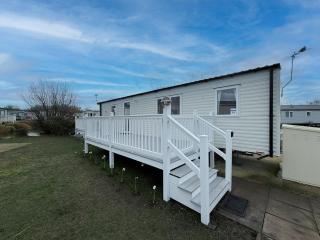 Lovely 8 Berth Caravan At Manor Park With Pond Views 23056K - 8