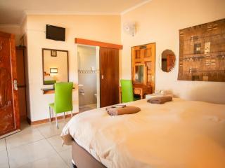 Tswingwana Guest Lodge - 0