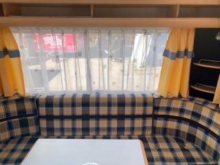 Hobby De Luxe Caravan - 5