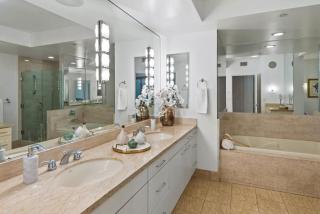 Two Bedroom Residence with Dual Fireplaces and Ocean Views - 4