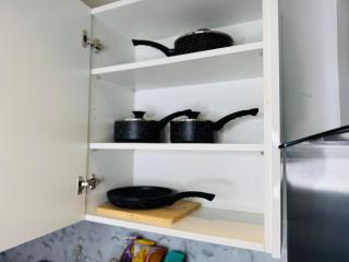 Deluxe One-Bedroom Apartment, Central - 3