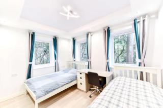 2 Bedroom 3 Bed Stylish Flat with parking - 8