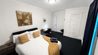 Nona - Private Room 2 with Parking, Desk & Fast WiFi near Yale, Quinnipiac, SCSU & Hospitals - 8