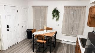 Nona - Private Room 2 with Parking, Desk & Fast WiFi near Yale, Quinnipiac, SCSU & Hospitals - 6