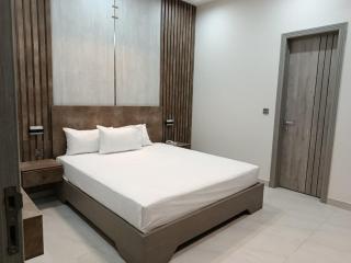 Global Inn Hotel & Apartments - 4