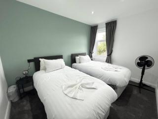 The Parkhouse Poulton by Sasco - 1