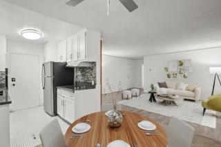 One Bedroom Retreat with Rooftop City Views - 3