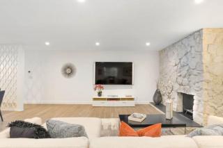 One Bedroom Residence with Private Garden Patio - 5