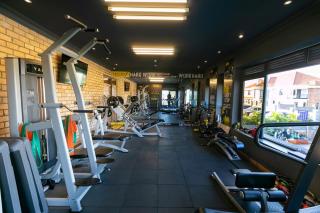 Luxury Vacations with Pool, Gym, Bar and fastWifi - 3