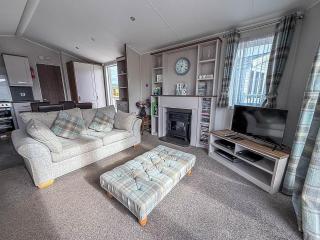 Stunning Dog Friendly Caravan At Manor Park, Hunstanton In Norfolk Ref 23188K - 6