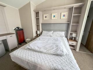 Stunning Dog Friendly Caravan At Manor Park, Hunstanton In Norfolk Ref 23188K - 2