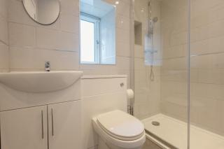 Barn End, Stylish Retreat Near Wedding Venues - 2