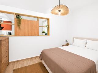 Casa Kanari Seaside Apartment near Chania Old Town - 4