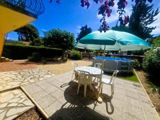 Le Balcon de Cournon, piscine, jardin, clim à 15 min de plages - 6
