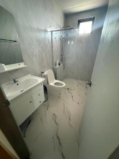 The Hide Private - 5