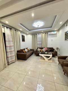 Luxury Villa on 53rd Street - 7