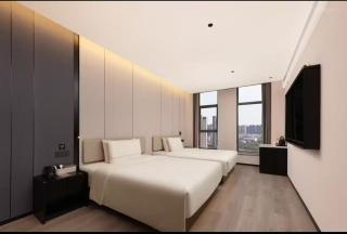 Atour Hotel Wuhan Dongxihu Wuhuan Sports Center - 1