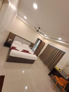 Apple Palace - Chennai - 3