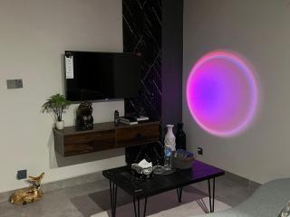 1 Bedroom Family Apartment - Smart TV - Netflix & PlayStation - 1