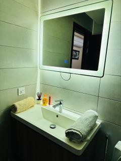 Elysium Tower Elegant Luxury Stay In Islamabad - 6