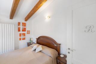Rosa Di Mare Guest House - 1