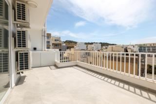 Bright 3-Bedroom Apartment with Sea Views& Terrace - St. Paul's Bay - 2