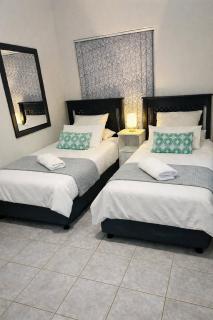 18 On Basil Self Catering Accommodation - 2