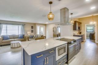 Canal-Front Gem w/ Dock! Family Home in Cape Coral - 2