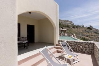 One bedroom Apartment-Sleeps 4 -Sea View-Parking - 6