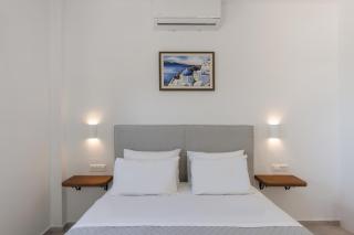 One bedroom Apartment-Sleeps 4 -Sea View-Parking - 1