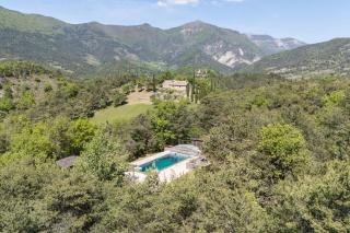 La Bégude - En pleine nature avec piscine privée - 9