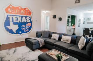 Just Steps From ATT Stadium 2 bedroom Townhouse with Garage - 0