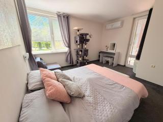 2 Bed Apartment including Free Airport Ride - 7