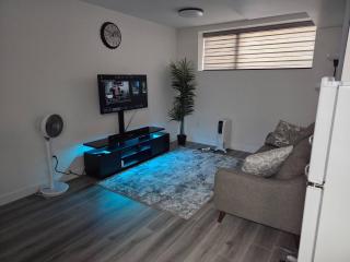 The Cozy Corner HOme - 2