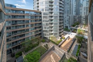 Luxury Waterfront Escape Stylish 3BR Condo - 8