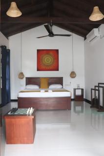 Koch Lake Villa Tangalle - 6