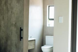 12 ON BLOUBOS Guesthouse - 2