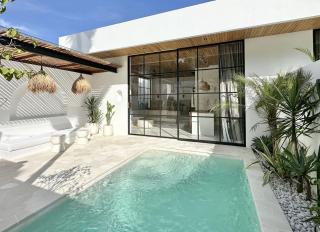 The Suites by The Young Villas - 0