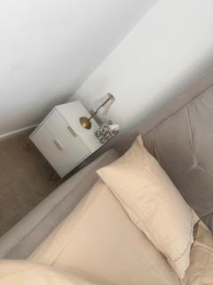 Double En-suite Room near Cribbs Causeway - 8