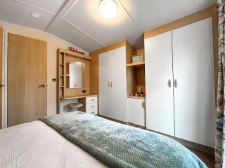 Angus Caravan - 2