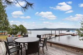 Mica Bay Chalet - 0