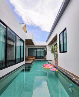 Dewvilla Luxury Villa, Private Pool, Near Jomtien Beach, 3BR - 1