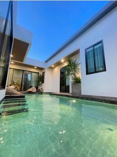 Dewvilla Luxury Villa, Private Pool, Near Jomtien Beach, 3BR - 0
