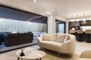 Stunning 4-Bed Retreat in Cornwall - 7