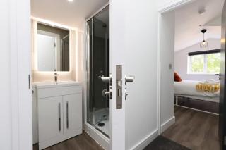 The Penarth Retreat - Modern 2-Bed Apartment! - 4