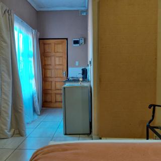 Uhone Guesthouse - 5