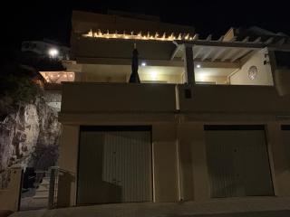 Duplex avec Jacuzzi, piscine, terrasses et vues a 180º sur la mer - 1